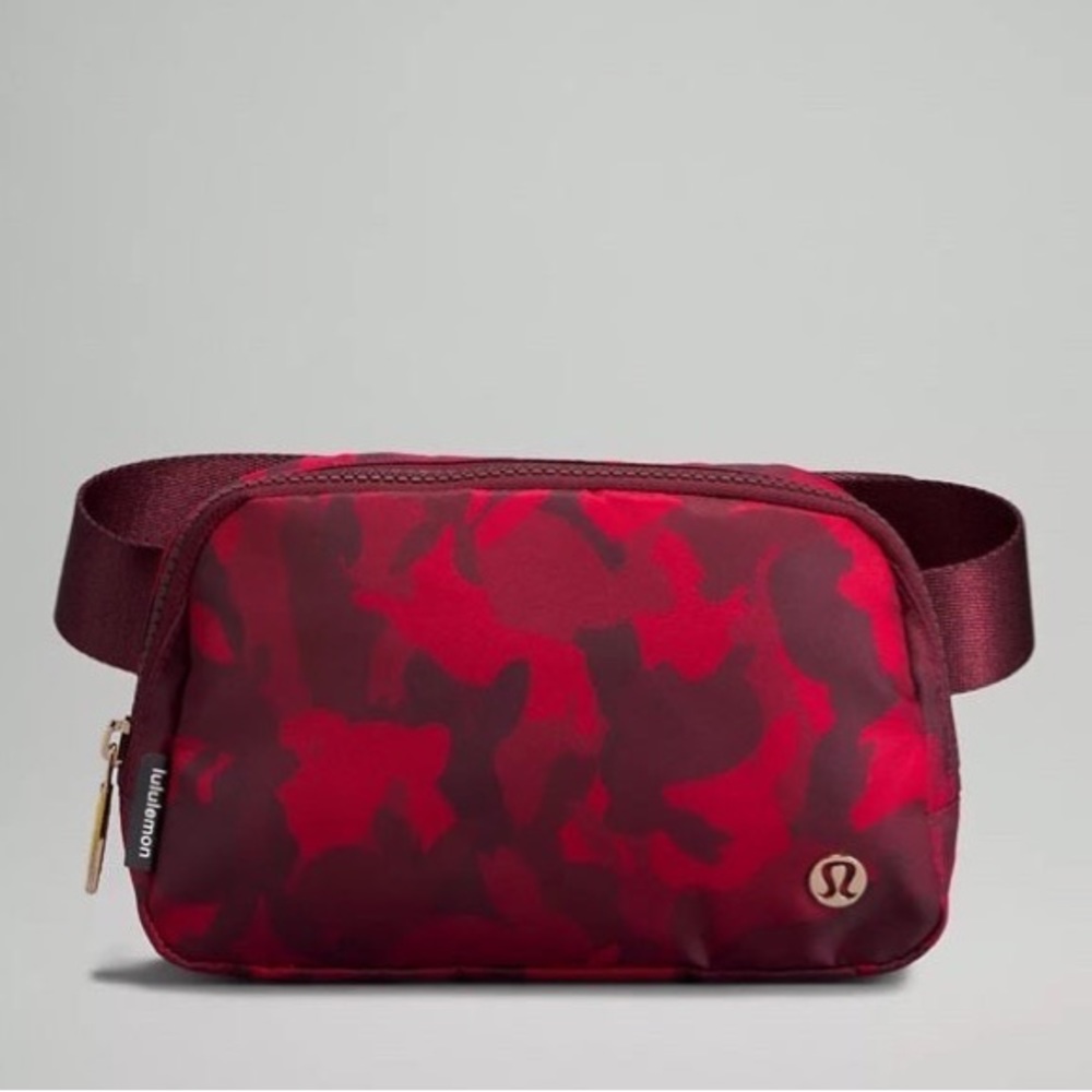 Lululemon Everywhere Belt Bag 1L